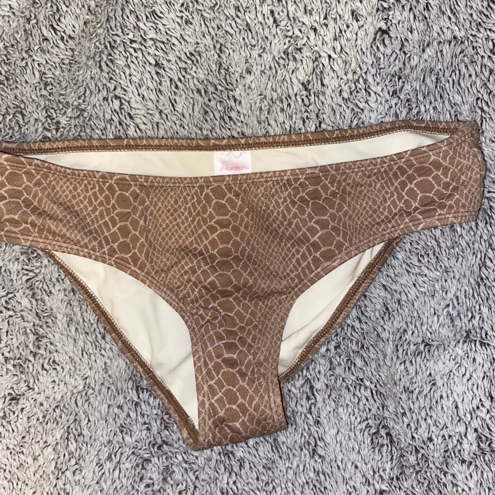 Bikini bottoms